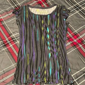 Nollie size large cute t shirt